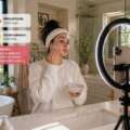 ESPECIALISTAS ADVIERTEN SOBRE EL IMPACTO DE LAS RUTINAS VIRALES DE SKINCARE EN LA PIEL