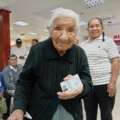 A sus 103 años, María Clementina Ibadango renovó su cédula en la agencia Ibarra